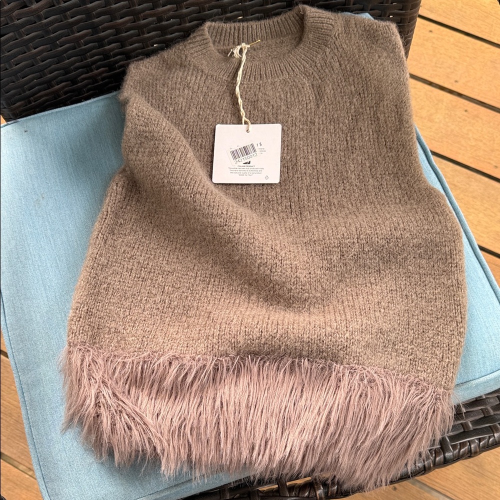 Paolo Feather-Trim Crew Neck vest - Taupe with tan Blush Trim